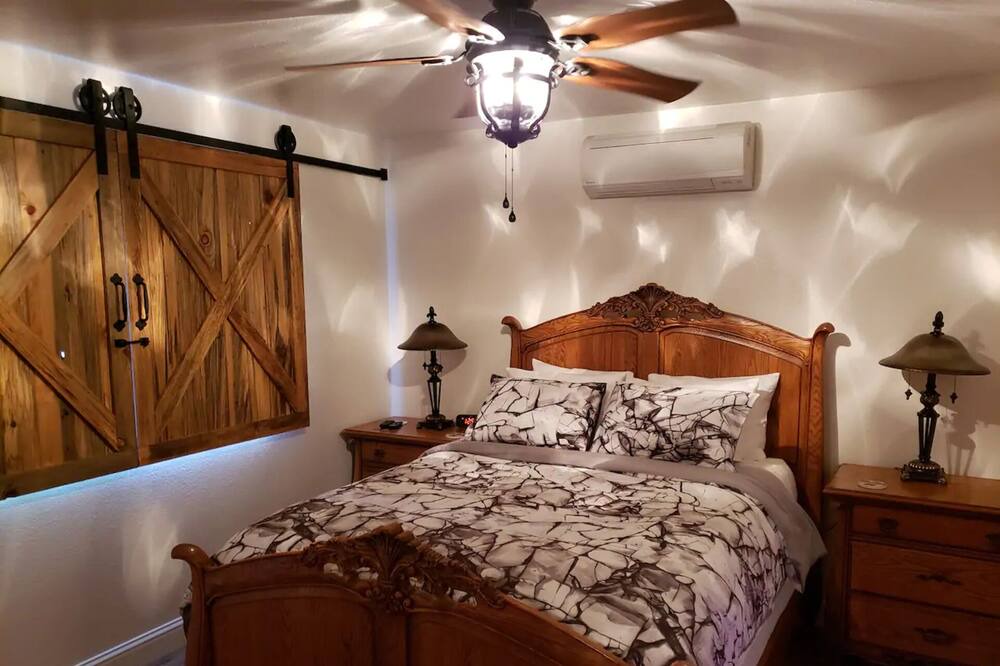 Photo of Bedroom in Coarsegold
