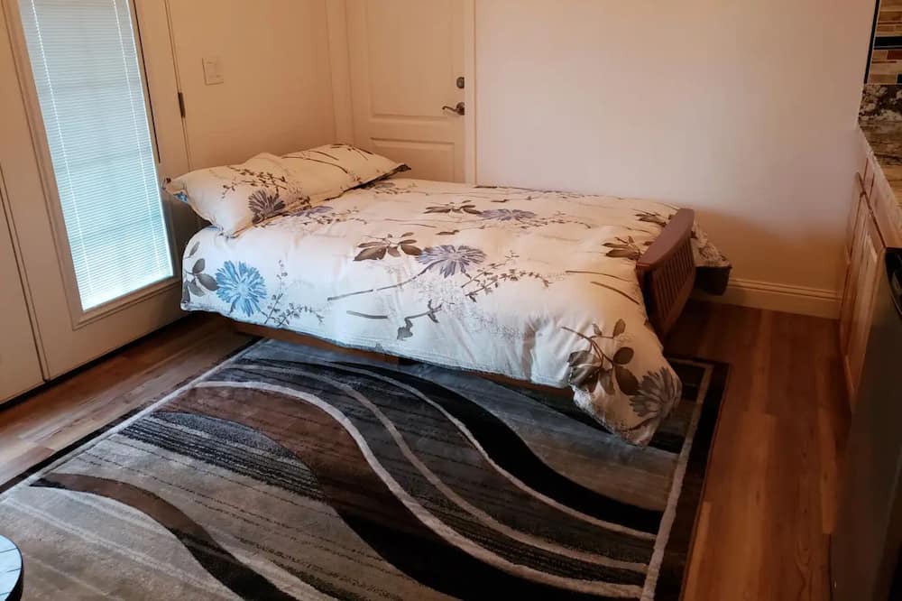 Photo of Bedroom in Coarsegold