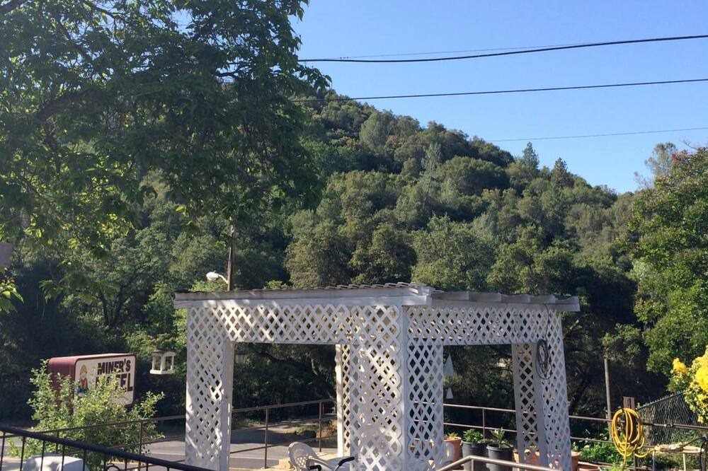 Photo of Patio Balcony in Jamestown