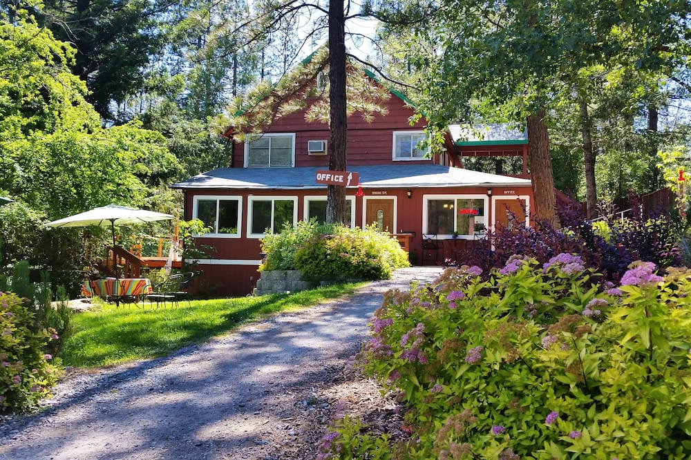 Photo of Outdoor in Groveland