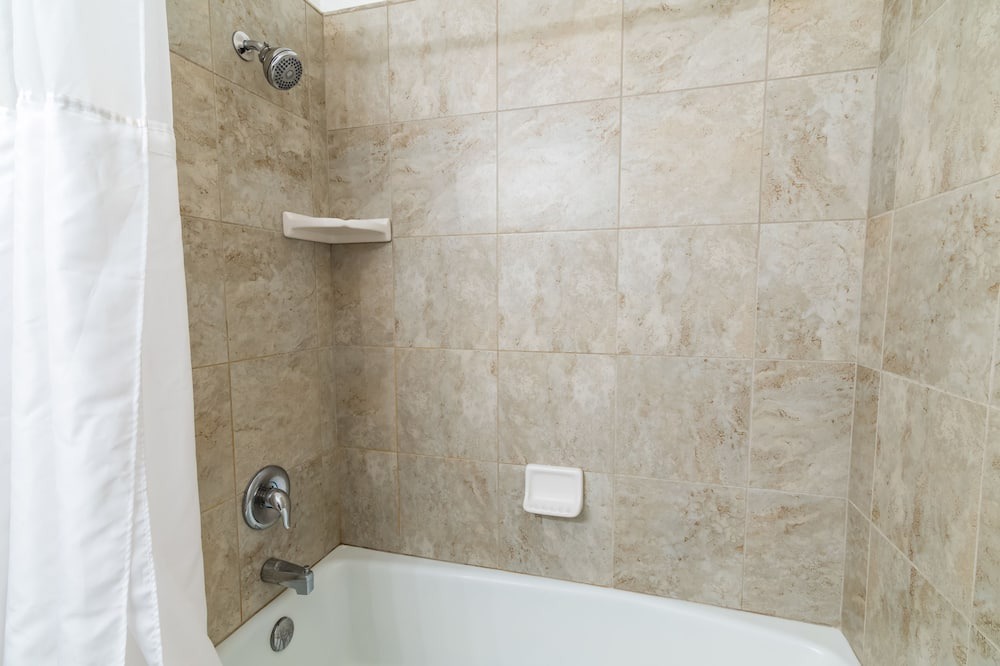 Photo of Bathroom in Groveland