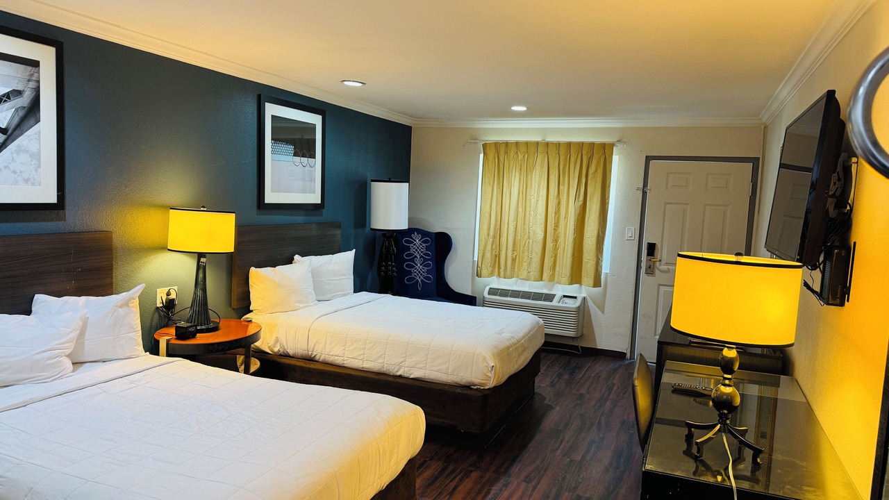 Photo of Bedroom in Bakersfield