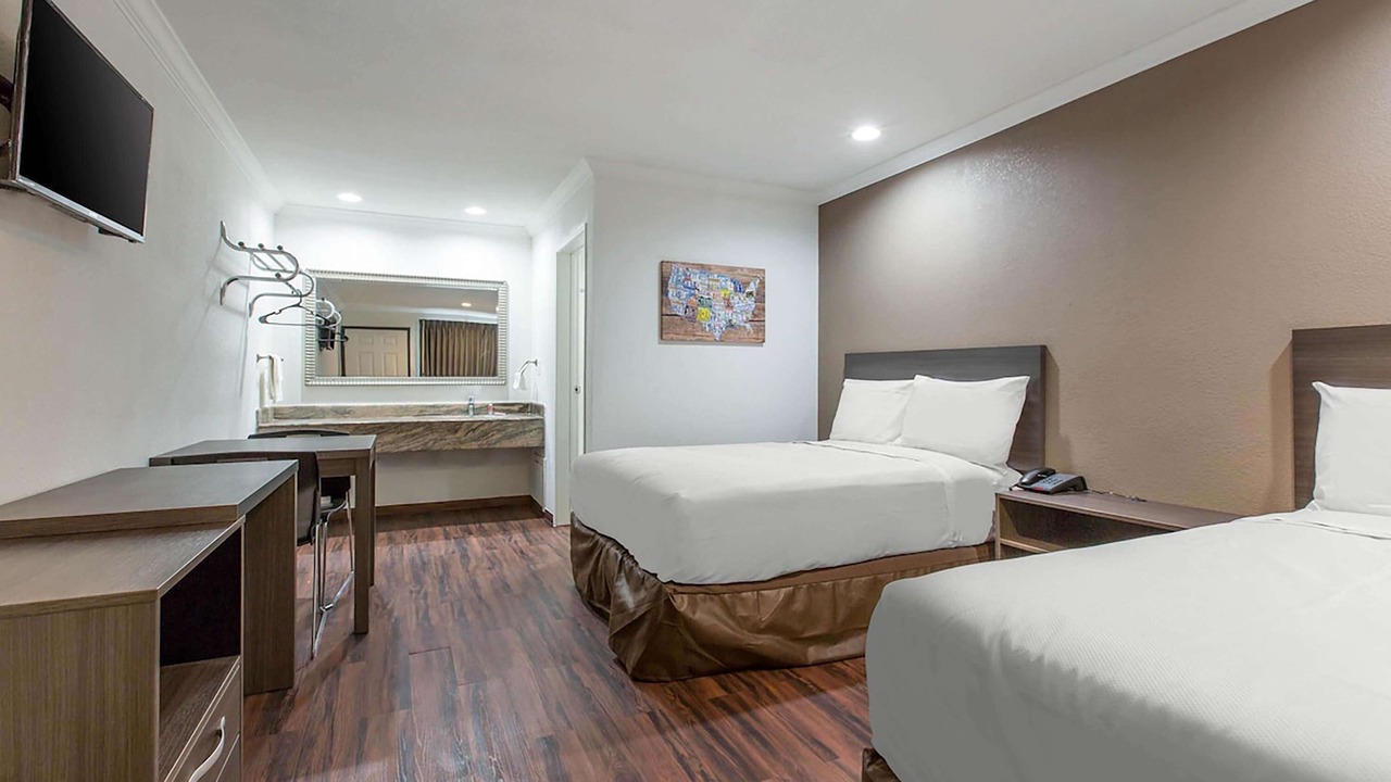 Photo of Bedroom in Bakersfield