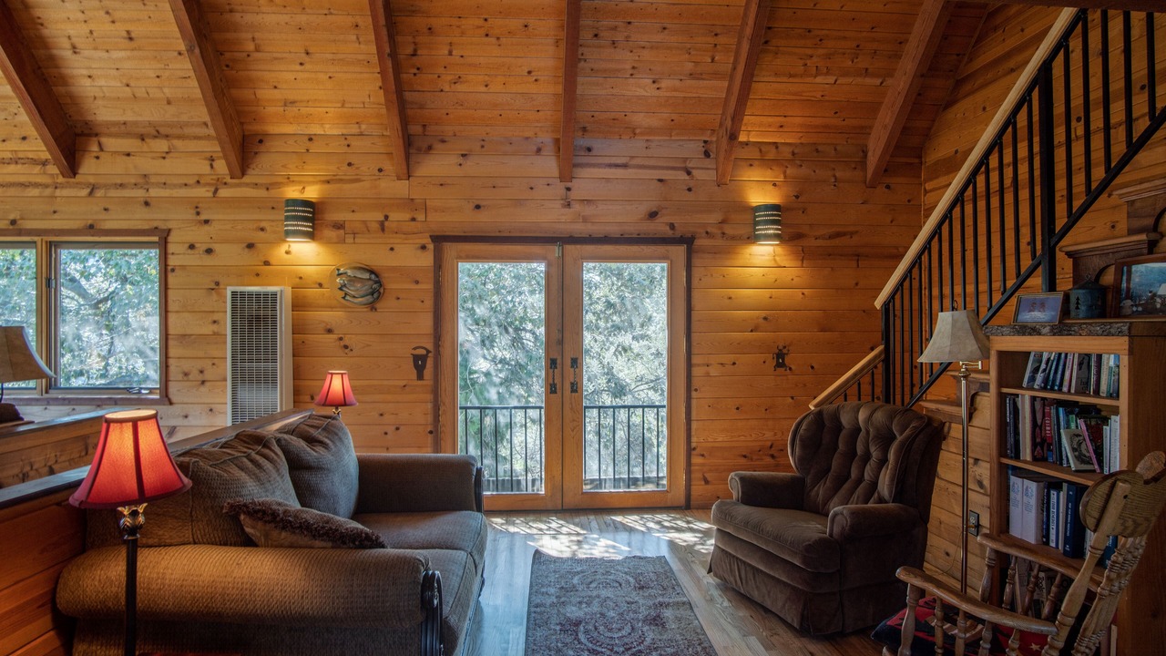 Photo of Livingroom in Springville