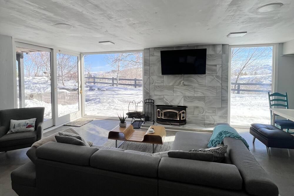 Photo of Livingroom in Reno