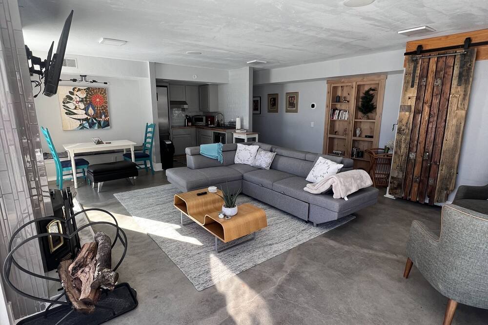 Photo of Livingroom in Reno