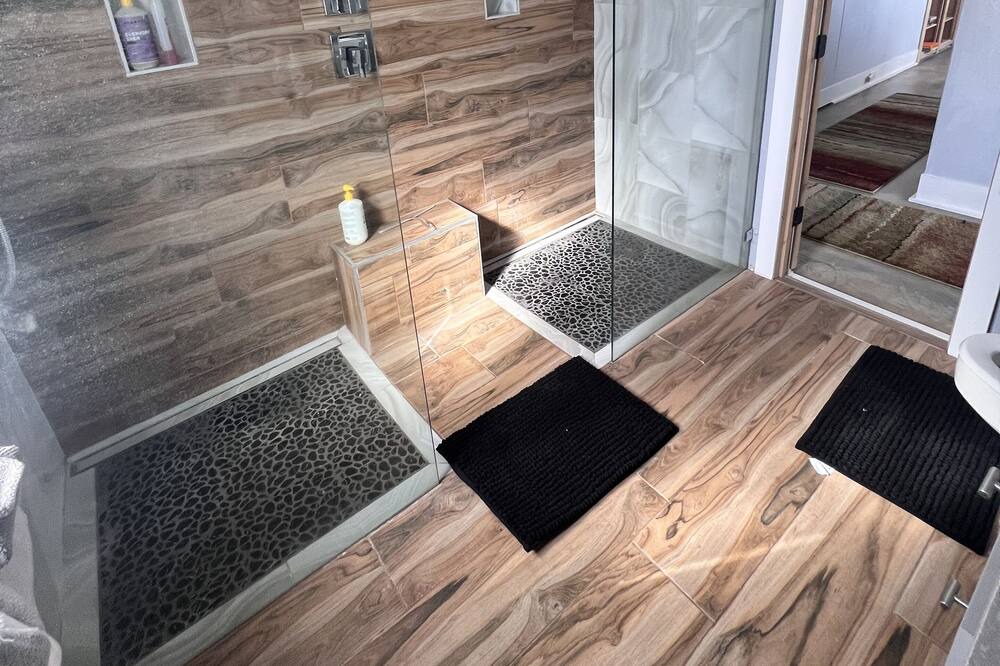 Photo of Bathroom in Reno
