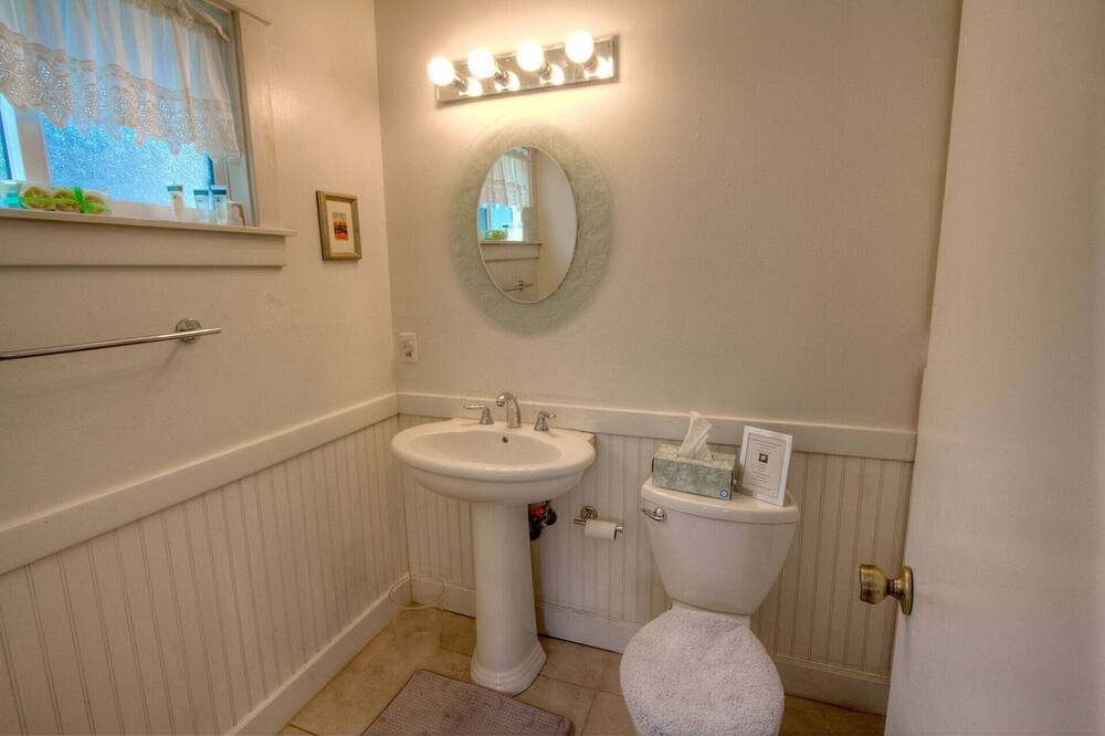 Photo of Bathroom in Upper Kingsbury