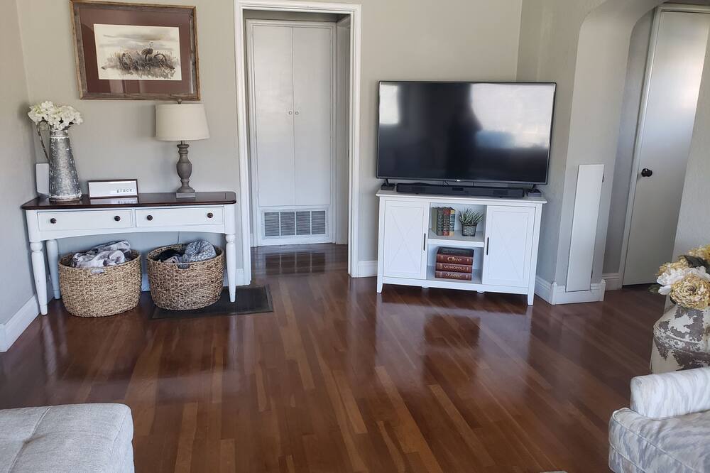 Photo of Livingroom in Visalia