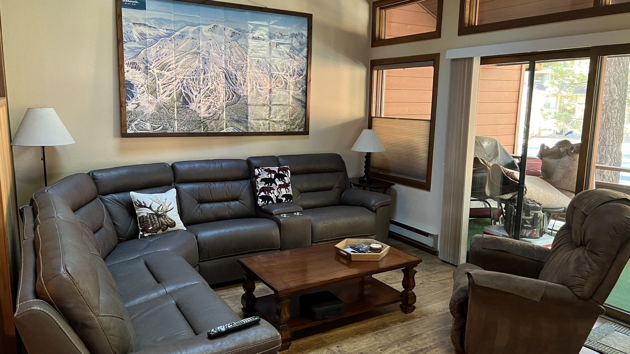 Photo of Livingroom in Mammoth Lakes