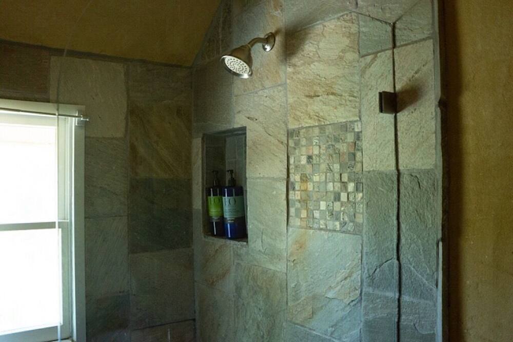 Photo of Bathroom in Orangevale
