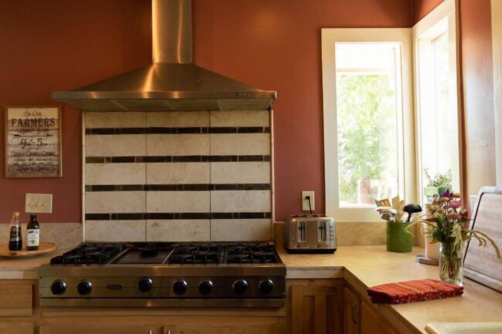 Photo of Kitchen in Orangevale