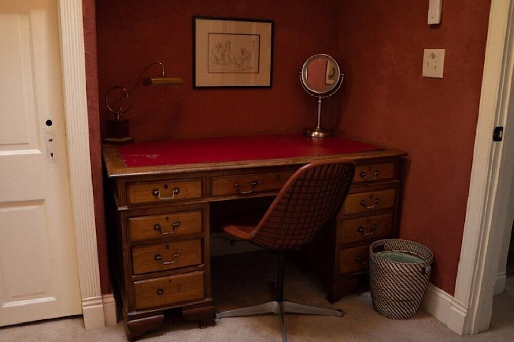 Photo of Bedroom in Orangevale