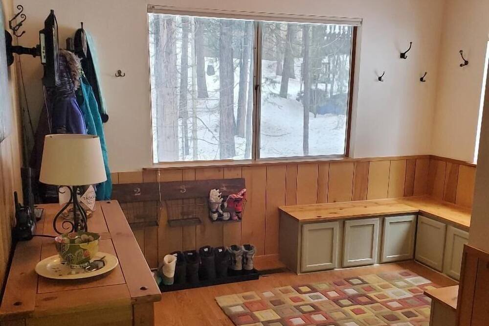 Photo of Bedroom in Cold Springs