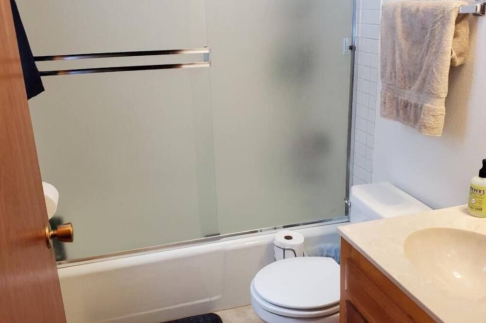Photo of Bathroom in Cold Springs