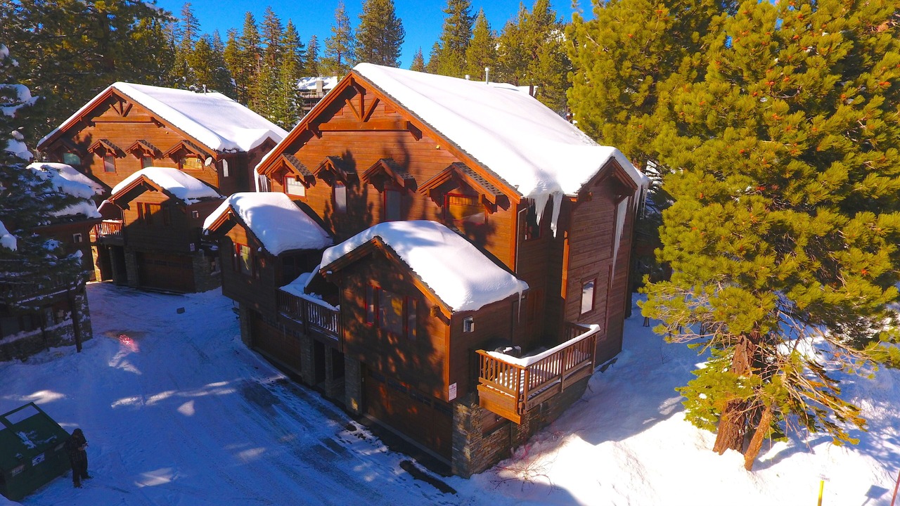 Photo of Outdoor in Mammoth Lakes