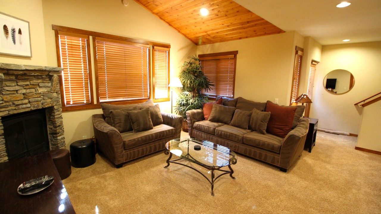 Photo of Livingroom in Mammoth Lakes