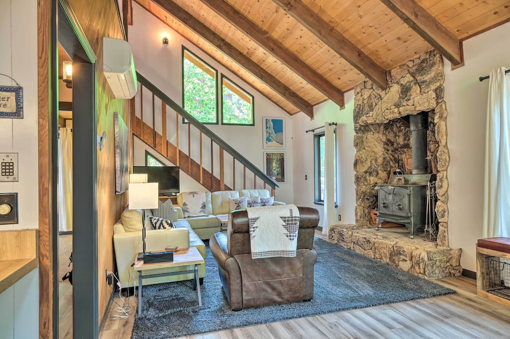 Photo of Livingroom in Arnold