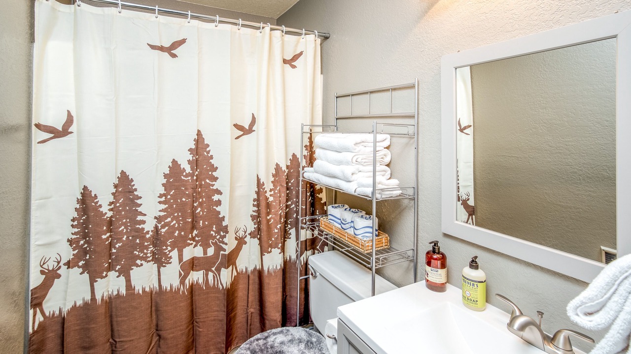 Photo of Bedroom in Shaver Lake