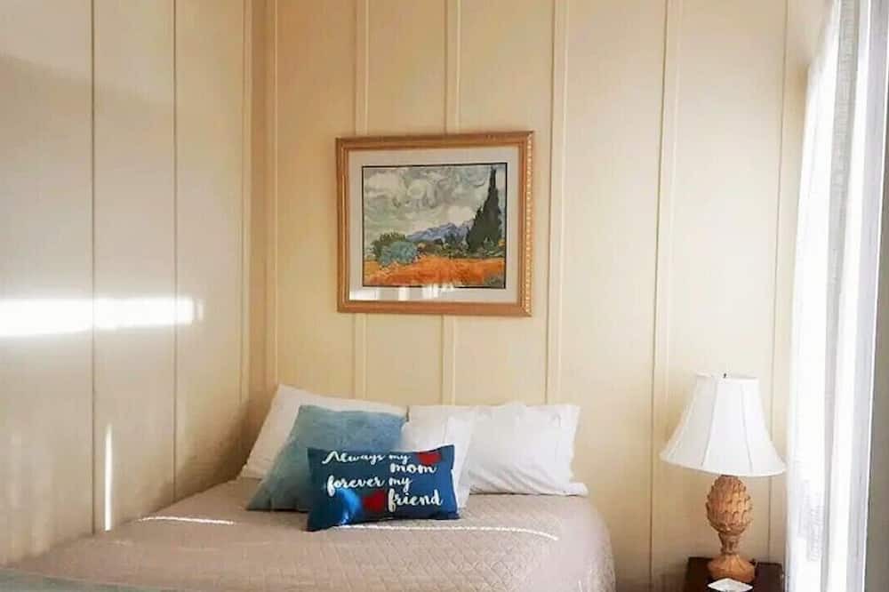 Photo of Bedroom in June Lake