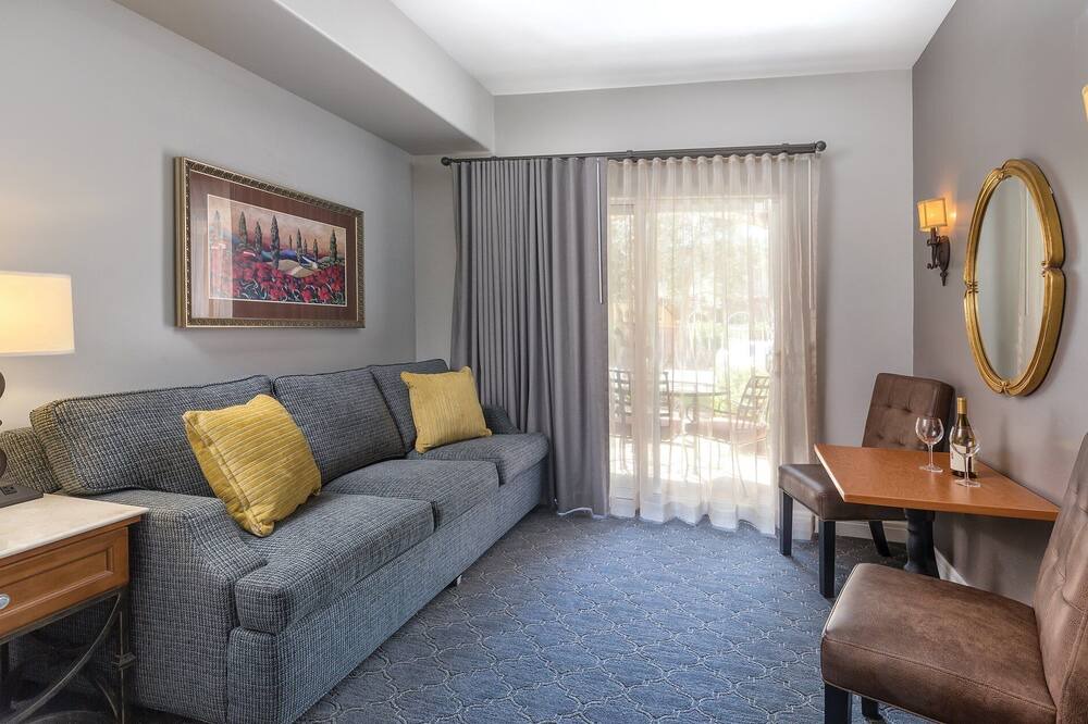 Photo of Livingroom in Napa