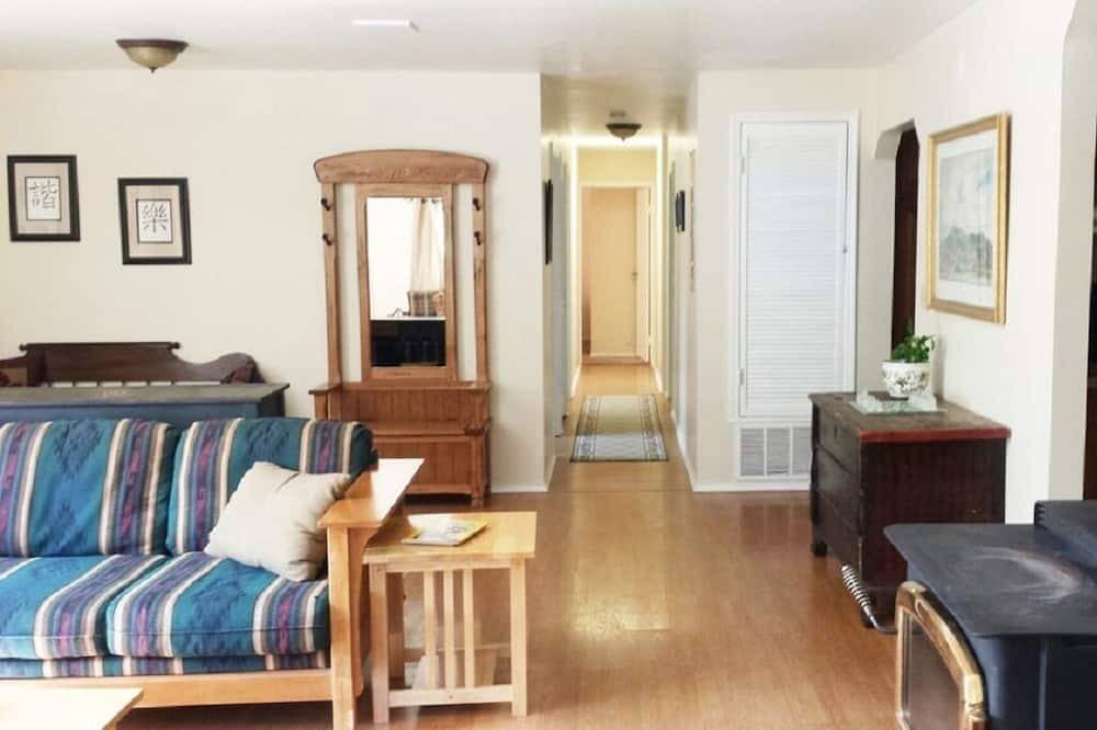 Photo of Bedroom in June Lake
