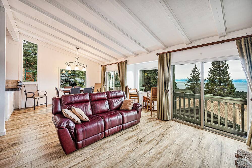 Photo of Others in Incline Village