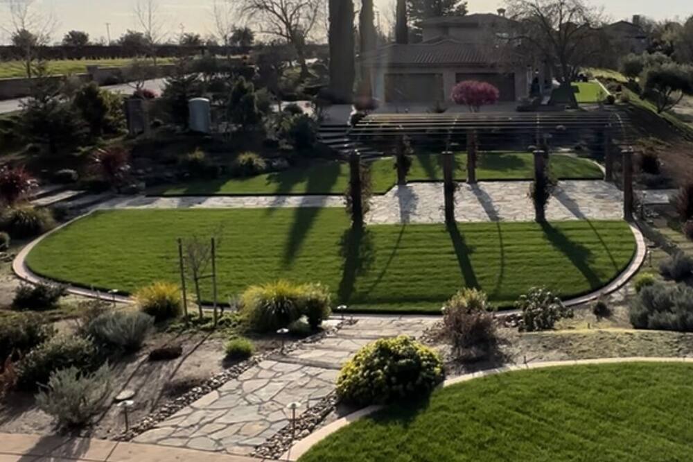 Photo of Outdoor in Victor