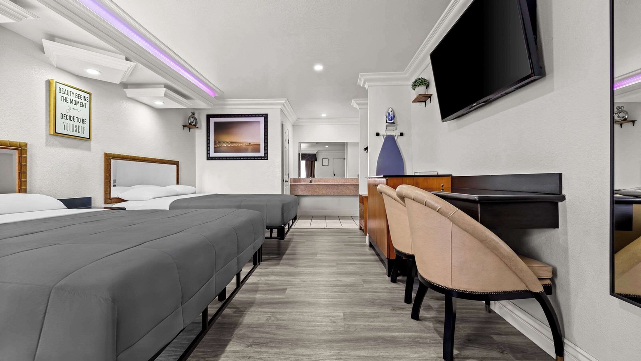 Photo of Bedroom in Santa Ana