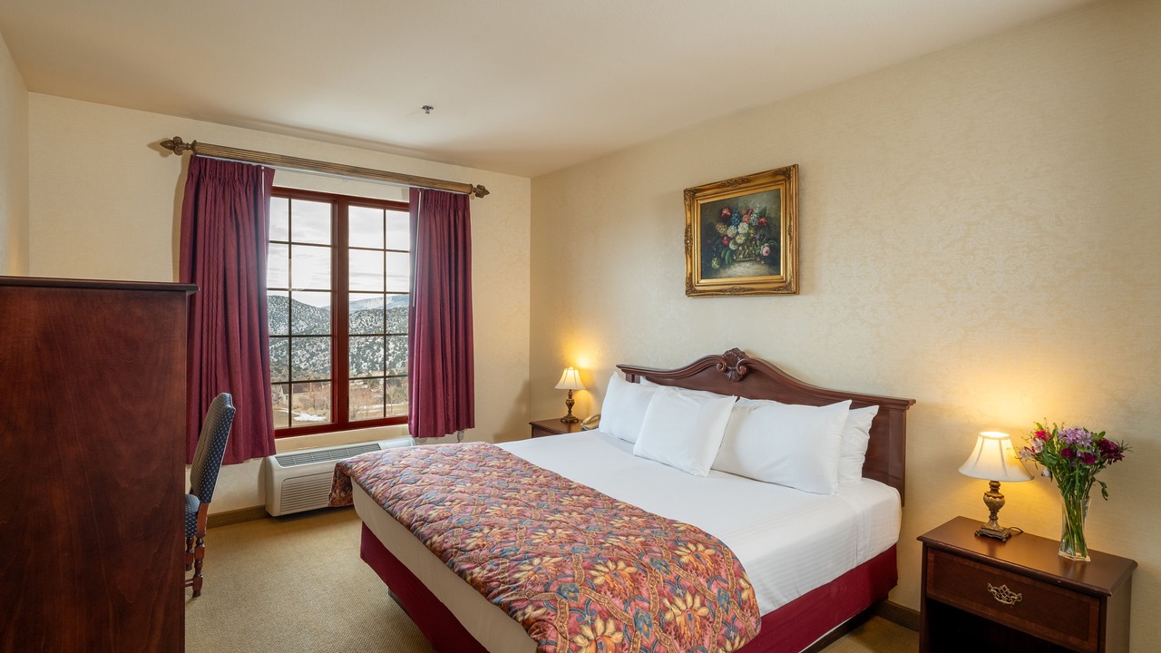 Photo of Bedroom in Virginia City Historic District