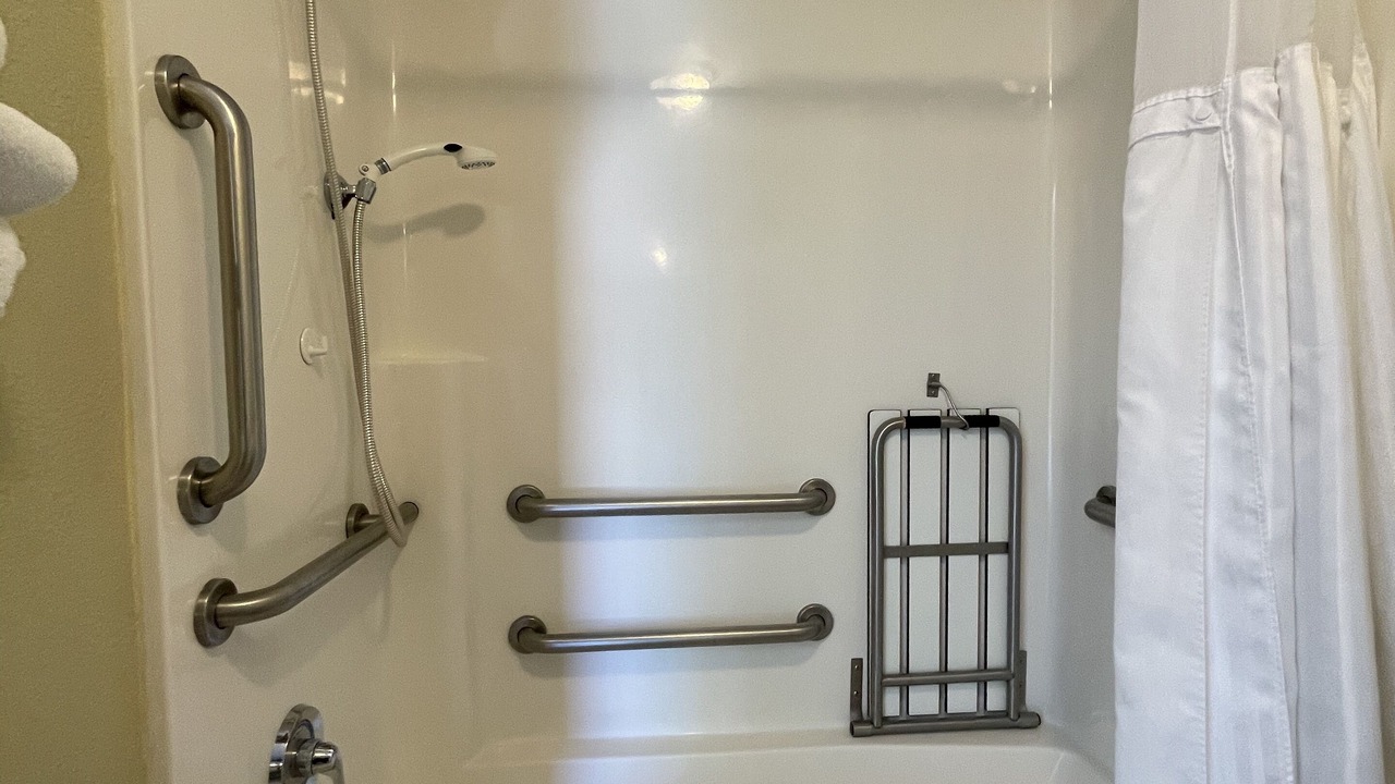 Photo of Bathroom in Ridgecrest