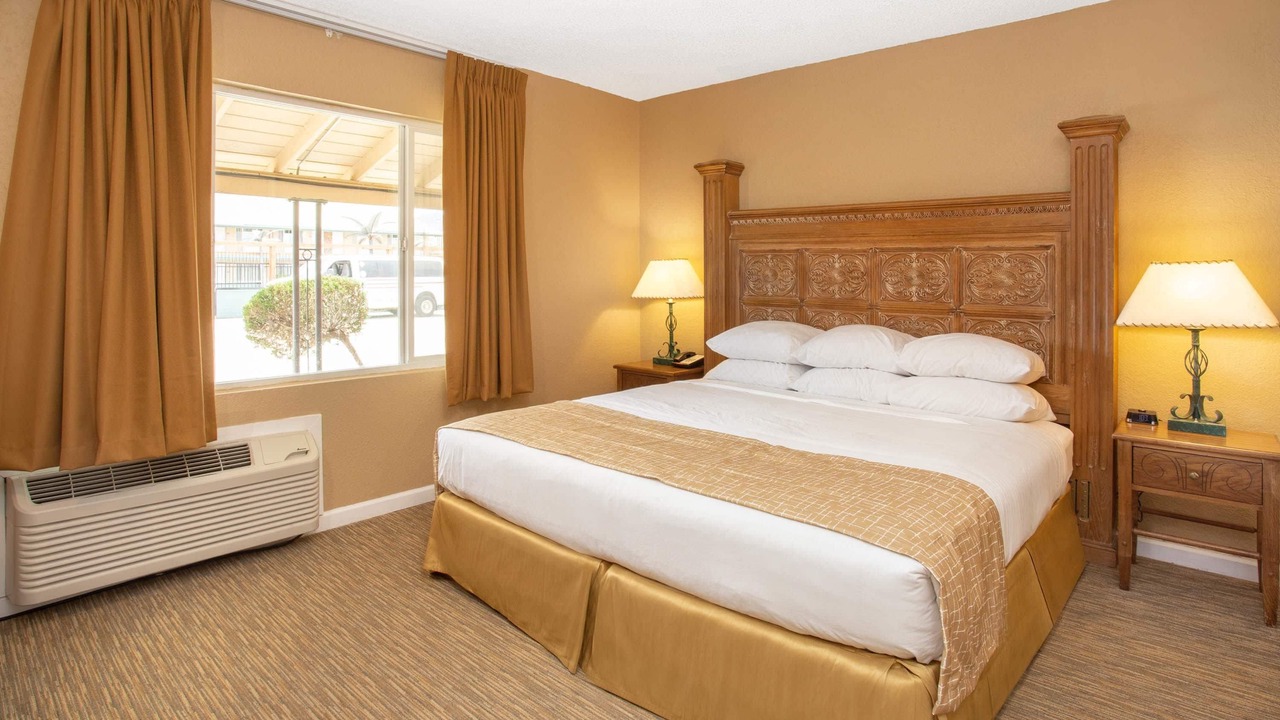Photo of Bedroom in Hawthorne