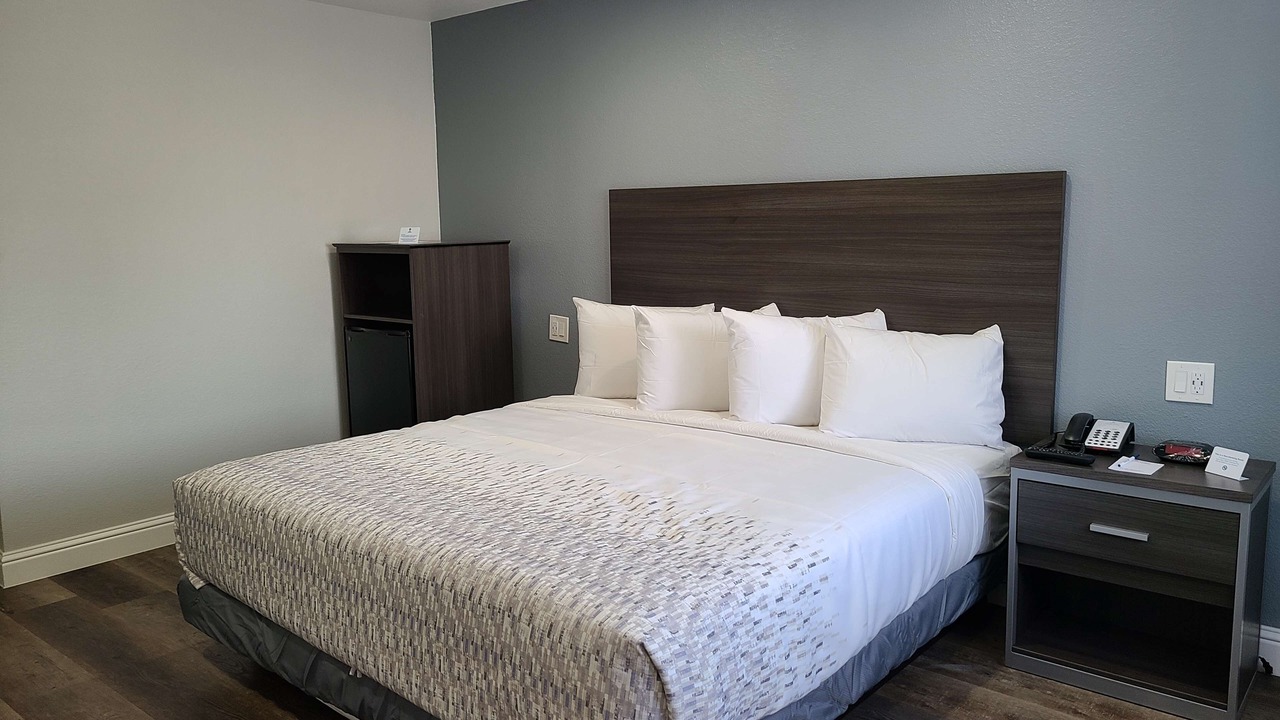 Photo of Bedroom in Chowchilla