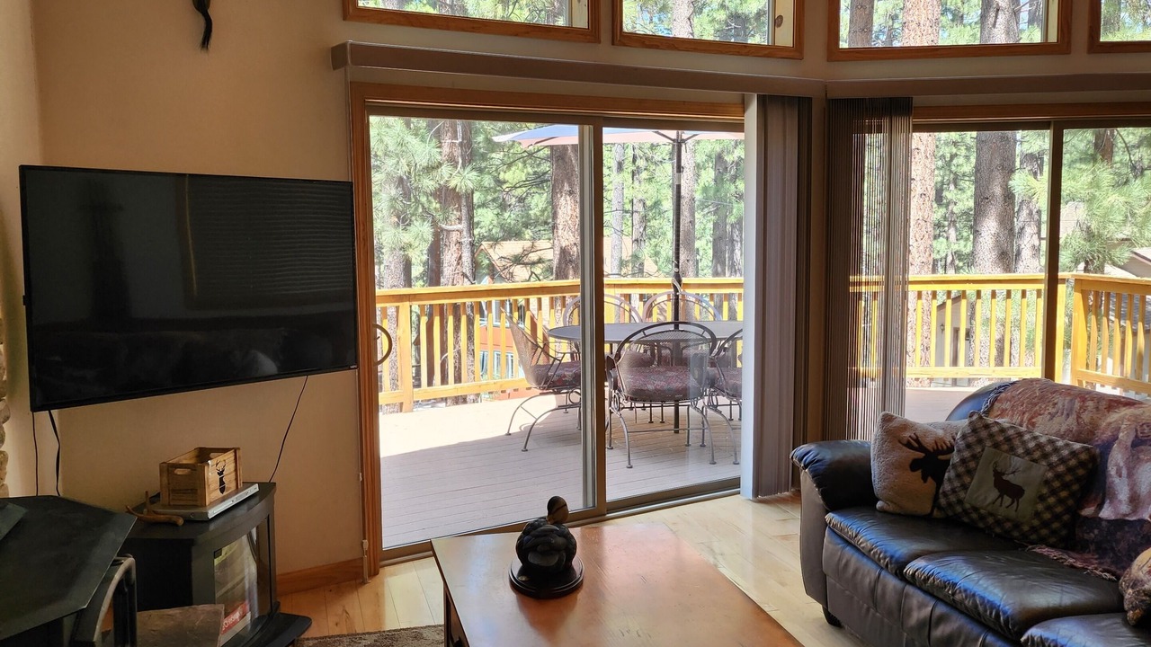 Photo of Livingroom in Markleeville