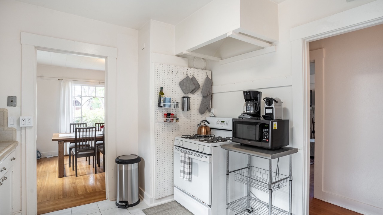 Photo of Kitchen in College Terrace