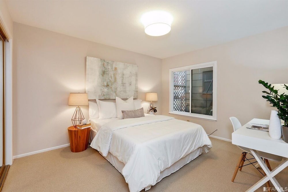 Photo of Bedroom in Noe Valley