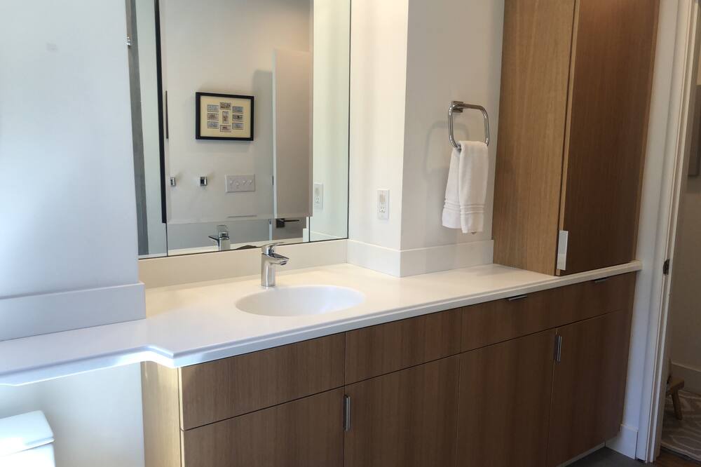 Photo of Bathroom in Menlo Park