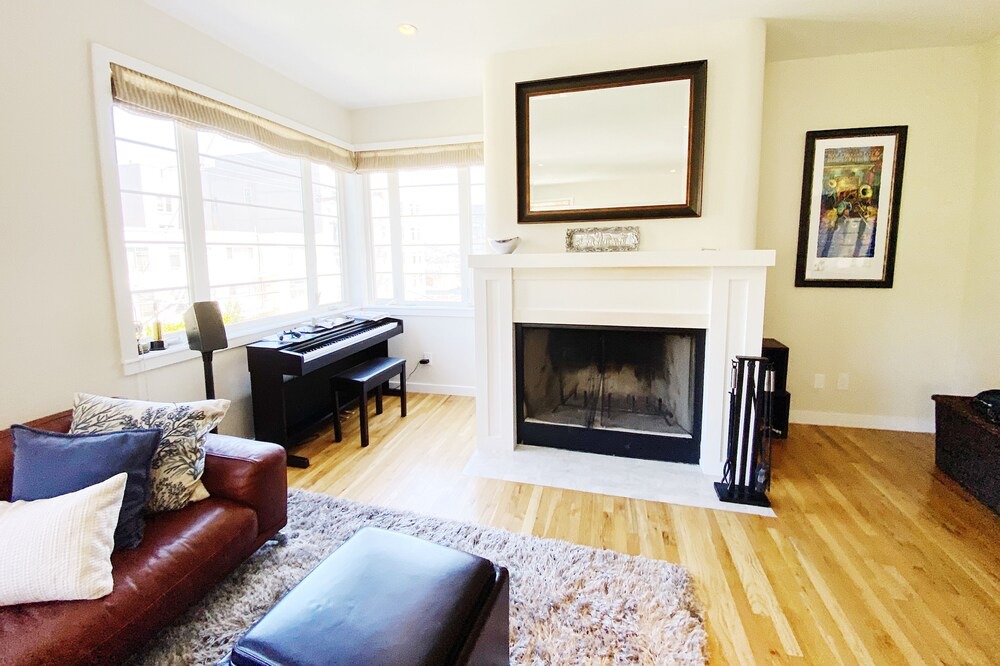 Photo of Others in Pacific Heights