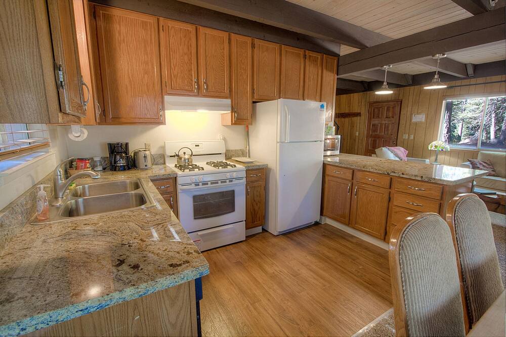 Photo of Kitchen in Country Club Estates
