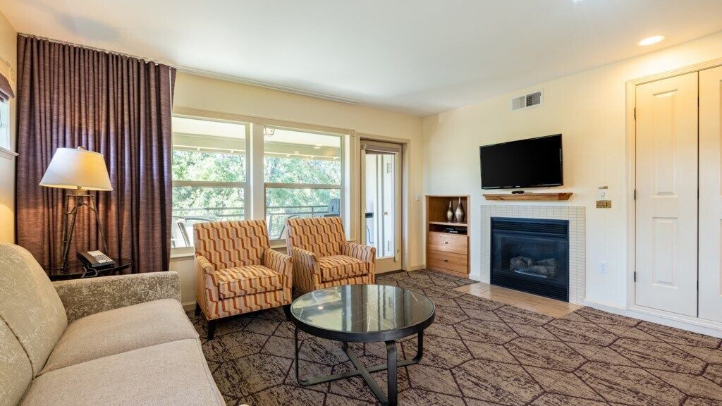 Photo of Livingroom in Angels Camp