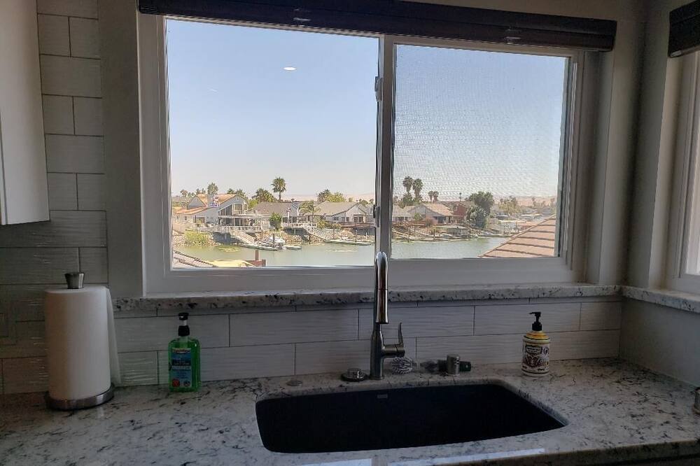 Photo of Kitchen in Discovery Bay