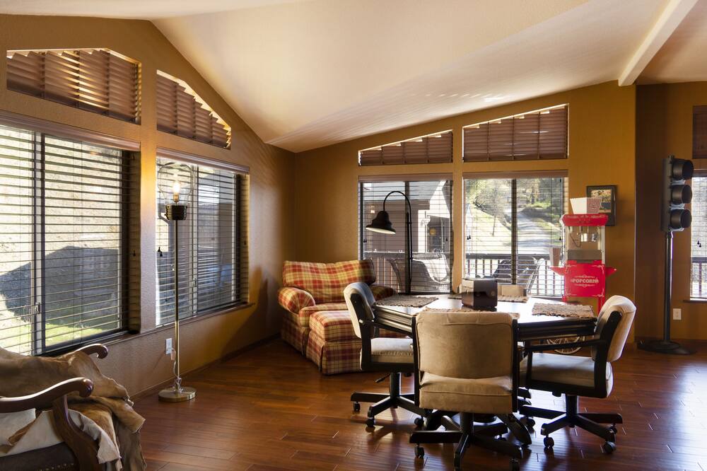 Photo of Bedroom in Altaville