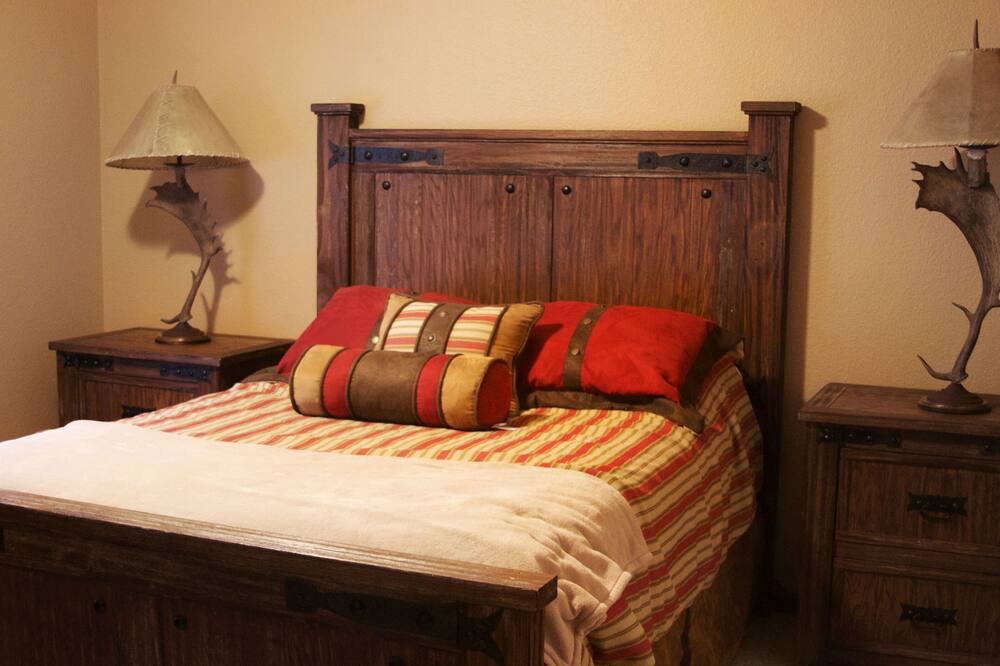 Photo of Bedroom in Altaville