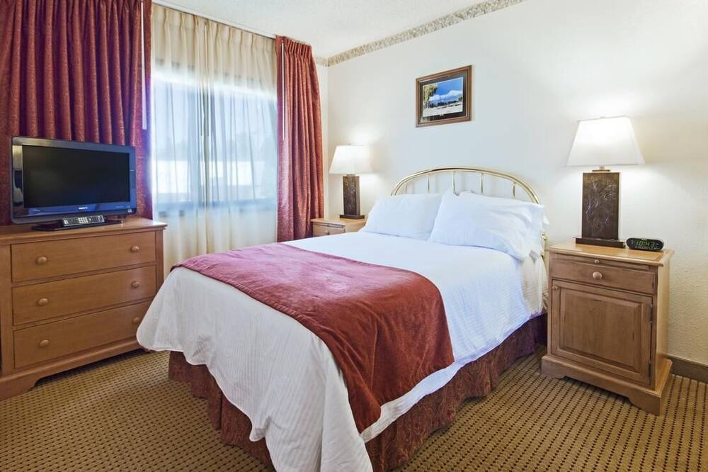 Photo of Bedroom in June Lake