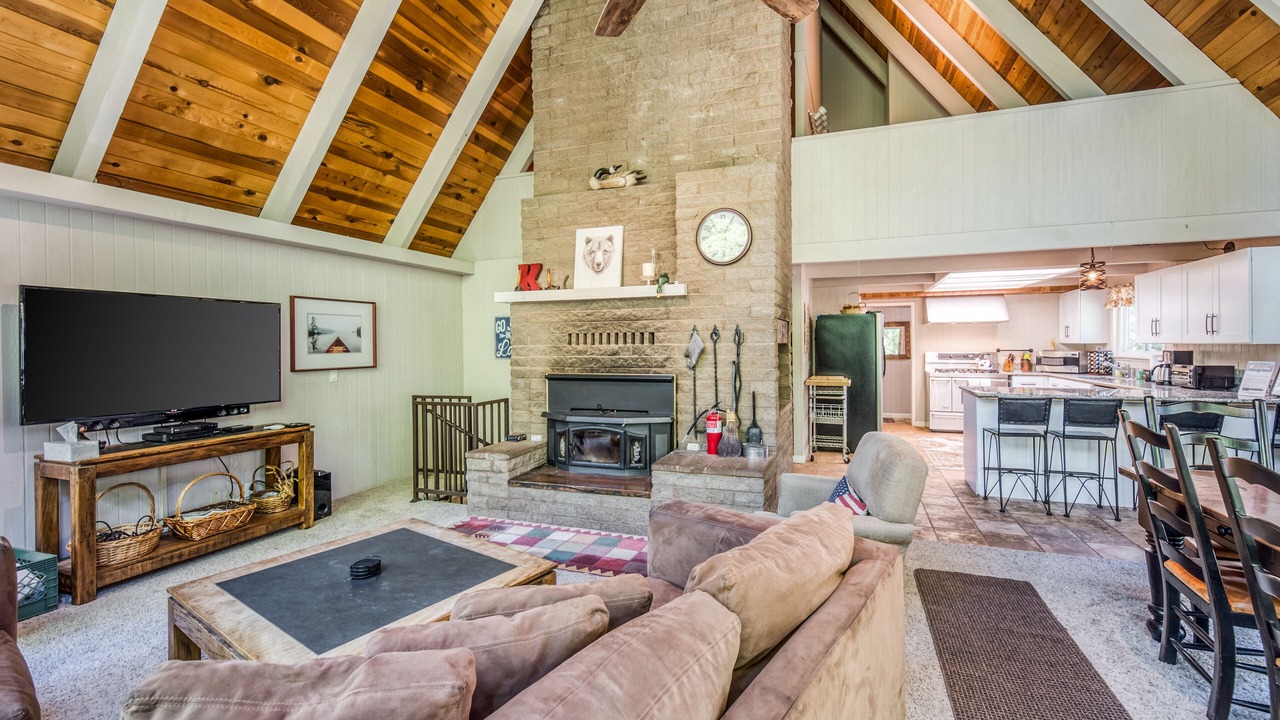 Photo of Livingroom in Sierra Cedars
