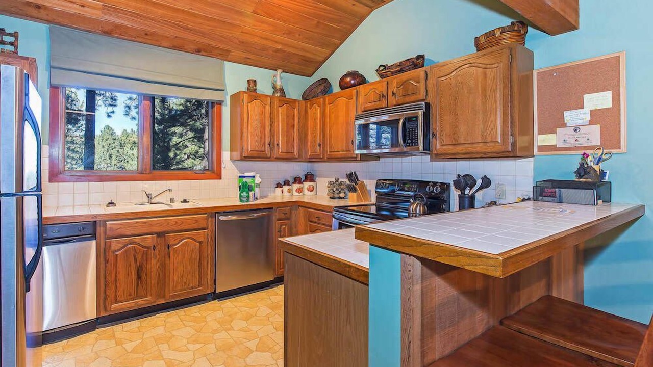 Photo of Kitchen in Mammoth Lakes