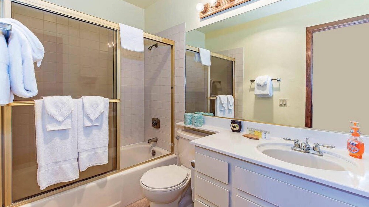 Photo of Bathroom in Mammoth Lakes