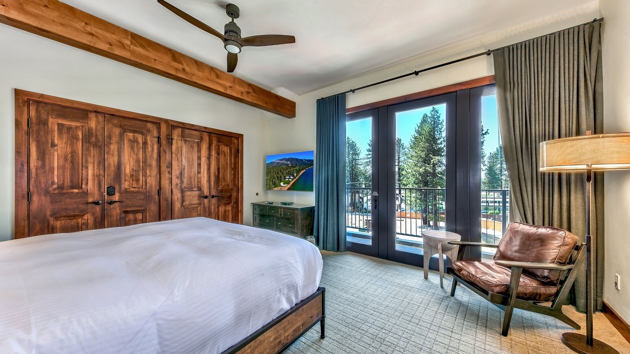 Photo of Bedroom in Lakeside Park