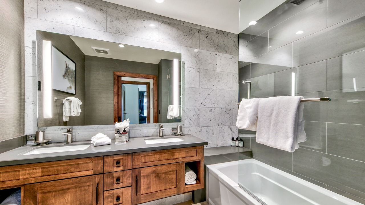 Photo of Bathroom in Lakeside Park