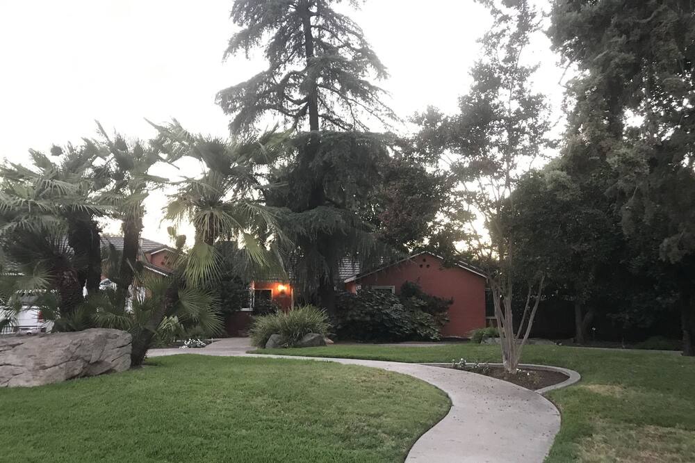 Photo of Others in Tulare